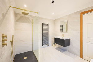 Photo 15- click for photo gallery